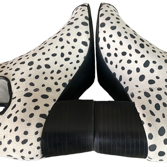 Logo Peep Toe Booties Dalmatian Black and White Print Size 6.5 - Picture 4 of 9